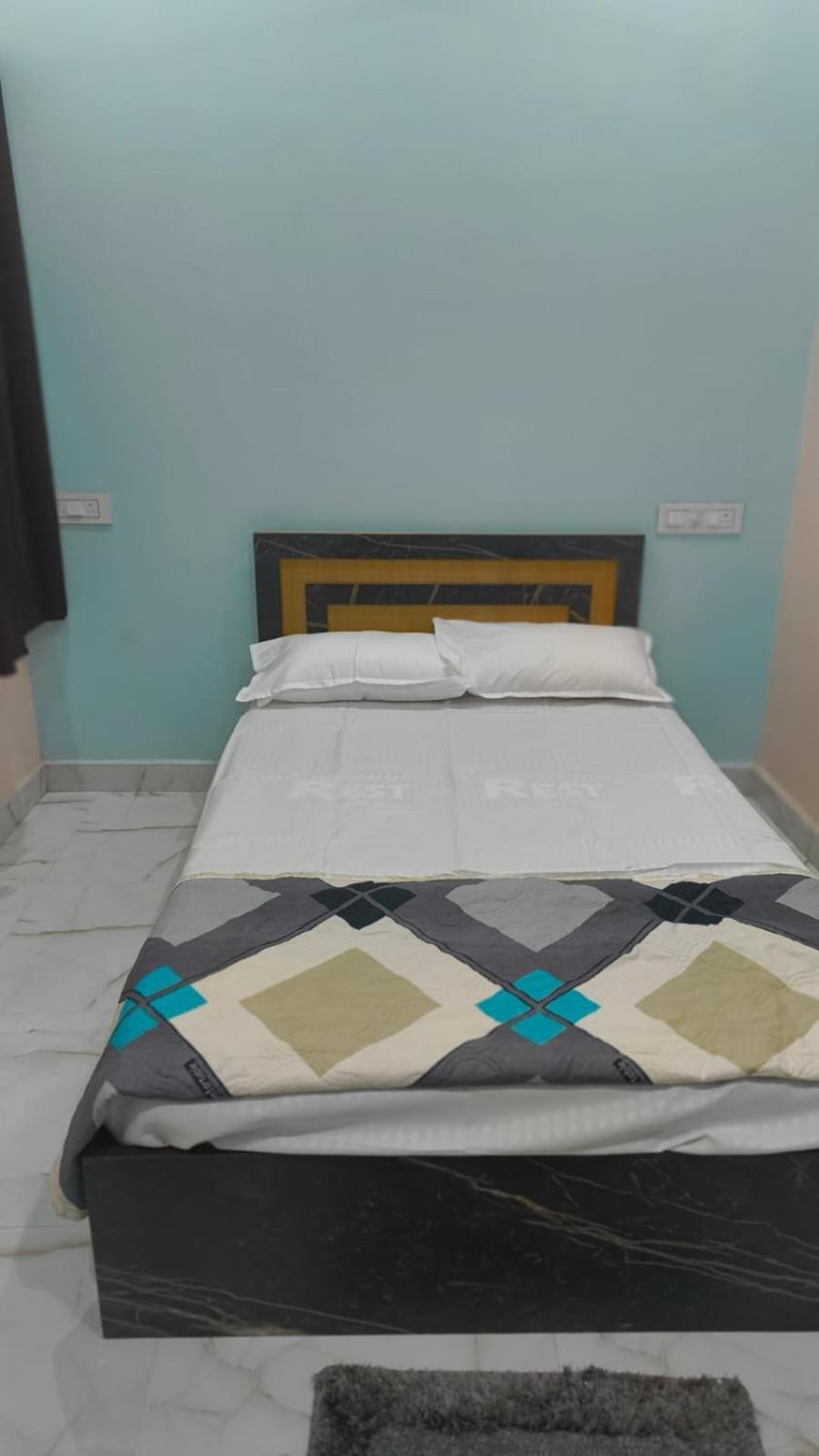 Samriddhi Galaxy Inn - Varanasi — Photos 2